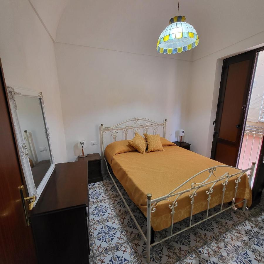 The Holiday House - Arricriati ตราปานี ภายนอก รูปภาพ