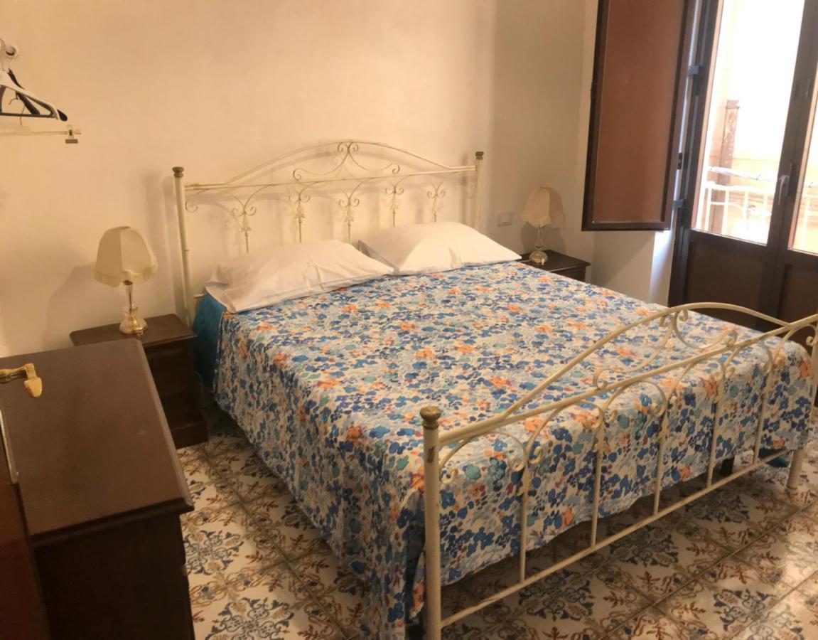 The Holiday House - Arricriati ตราปานี ภายนอก รูปภาพ